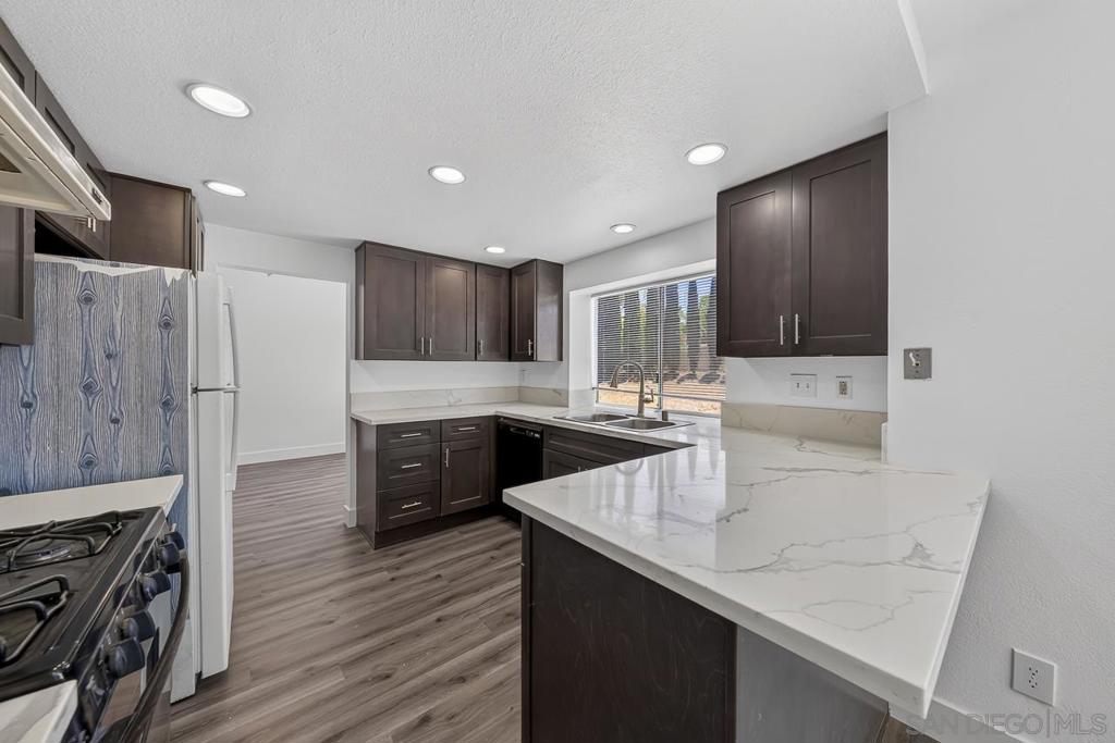 7125 Penera Court - photo 9