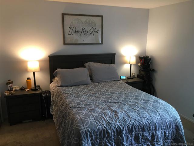 12007 Alta Carmel Ct, San Diego CA: https://media.crmls.org/mediaz/803a465d-e5d7-4ed9-aedf-29cead2027d3.jpg