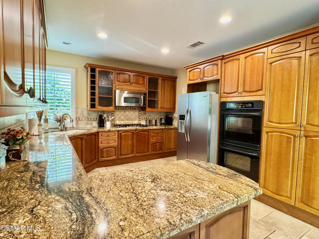 144 Acacia Lane, Newbury Park CA: https://media.crmls.org/mediaz/803ad6dc-a1bc-43ec-afbd-49552d174145.jpg