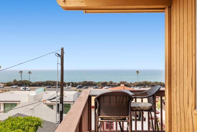 1770 Haydn Drive, Encinitas CA: https://media.crmls.org/mediaz/803b2c65-062d-4e9f-977f-ecf189743f73.jpg