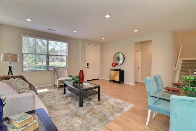 128 Parkwood, Irvine CA: https://media.crmls.org/mediaz/803bac89-ccfe-4010-ba67-795be896a61e.jpg