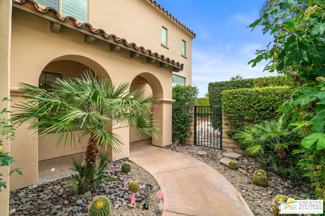 1426 Yermo Drive, Palm Springs CA: https://media.crmls.org/mediaz/803bbcf4-2d08-4da3-a7f0-f82dde2667f6.jpg