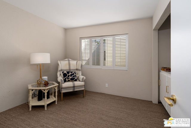 566 N Sunset Way, Palm Springs CA: https://media.crmls.org/mediaz/803c3e15-61de-4dc9-baa0-b8f605f69a39.jpg