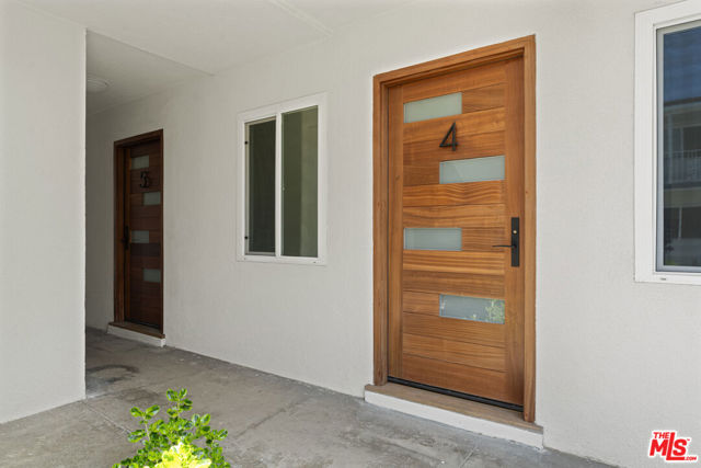 420 S Sepulveda Boulevard, Los Angeles CA: https://media.crmls.org/mediaz/803d23ca-b372-42e4-bd86-009db7d7aedd.jpg