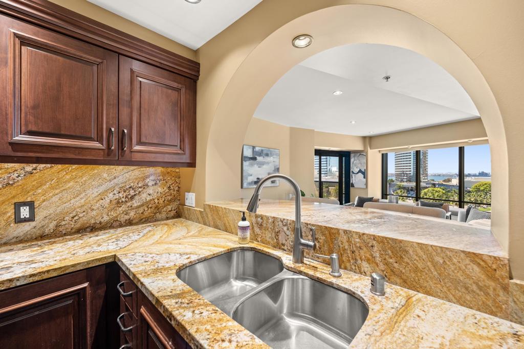 200 Harbor Drive - photo 3