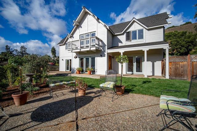 70 Valle Vista, Carmel Valley CA: https://media.crmls.org/mediaz/803e8909-64bd-42a5-b7b4-382401e64cc2.jpg