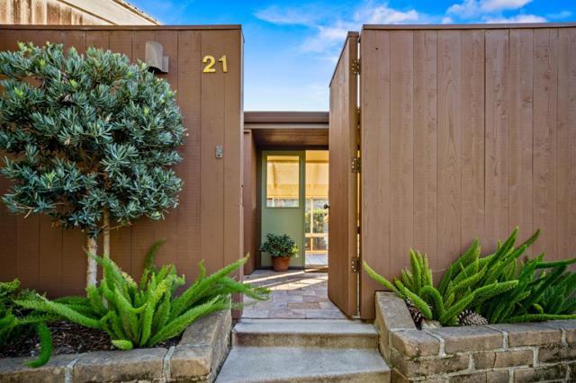 7026 Valley Greens Circle, Carmel CA: https://media.crmls.org/mediaz/803e8c49-6090-48b6-ab5a-d38001f1f661.jpg