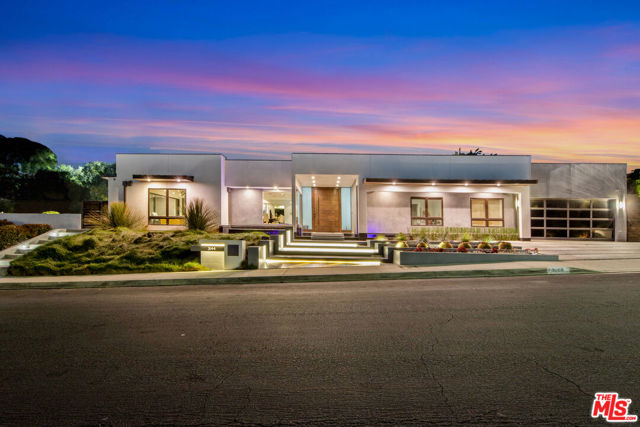 3144 Corda Drive, Los Angeles CA: https://media.crmls.org/mediaz/803e9c49-7cc3-472b-8eec-063b12b69b4e.jpg
