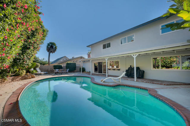 2108 N Brower Street, Simi Valley CA: https://media.crmls.org/mediaz/803ea461-a54b-4027-8913-56e8cc950255.jpg