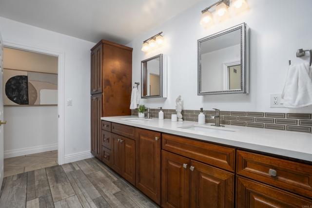 Detail Gallery Image 38 of 59 For 5861 College Ave, San Diego,  CA 92120 - 3 Beds | 2 Baths