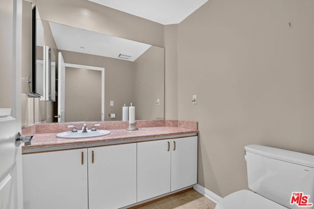 12000 Goshen Avenue, 103 photo 18