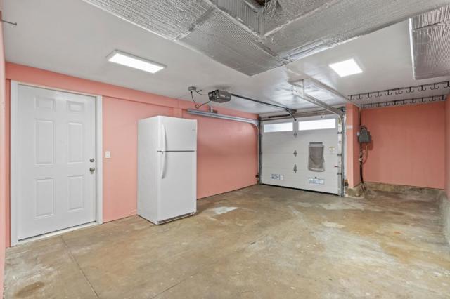1959 19th Avenue, San Francisco CA: https://media.crmls.org/mediaz/8041a617-4cf1-4e64-94d2-fa487d16b708.jpg
