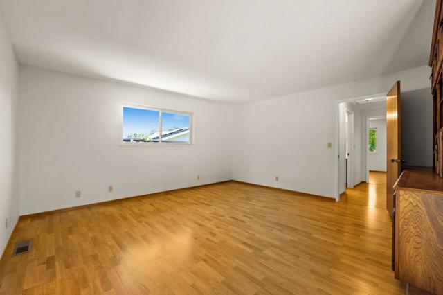 1387 Hillcrest Drive, San Jose CA: https://media.crmls.org/mediaz/8041d9d1-174f-4a0d-96c0-65b51cce717d.jpg