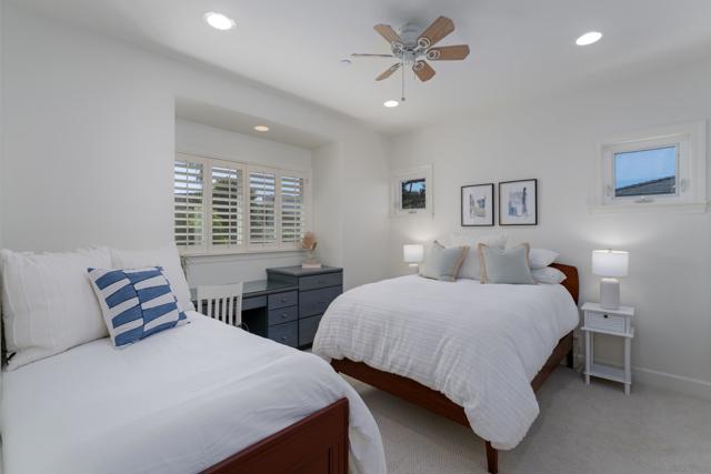 515 N Acacia Ave, Solana Beach CA: https://media.crmls.org/mediaz/804250b6-bbbe-4327-b034-ef5f93a16859.jpg