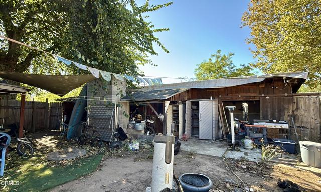 229 S Padre Juan Avenue, Ojai CA: https://media.crmls.org/mediaz/8042f335-baa2-4598-bc4f-22535c146c56.jpg