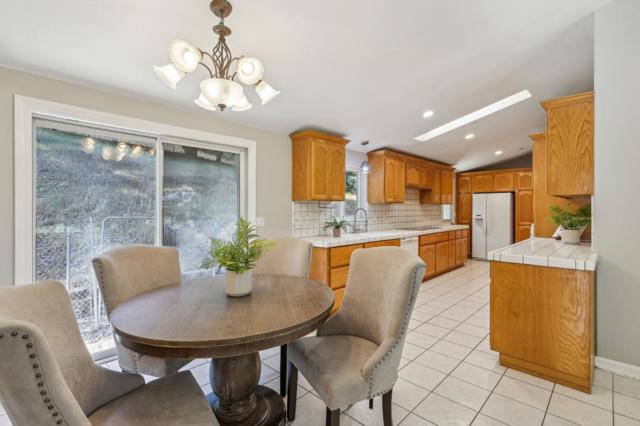 2995 Day Road, Gilroy CA: https://media.crmls.org/mediaz/8045a188-7d39-466f-adb3-7fa1402bc609.jpg