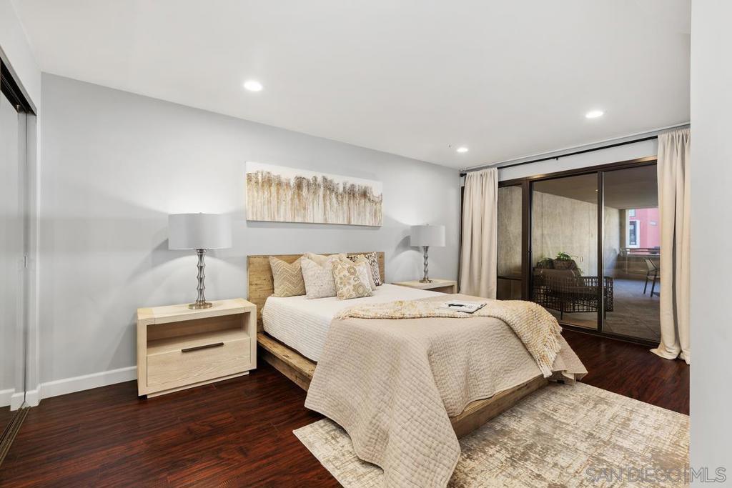 200 Harbor Dr - photo 16