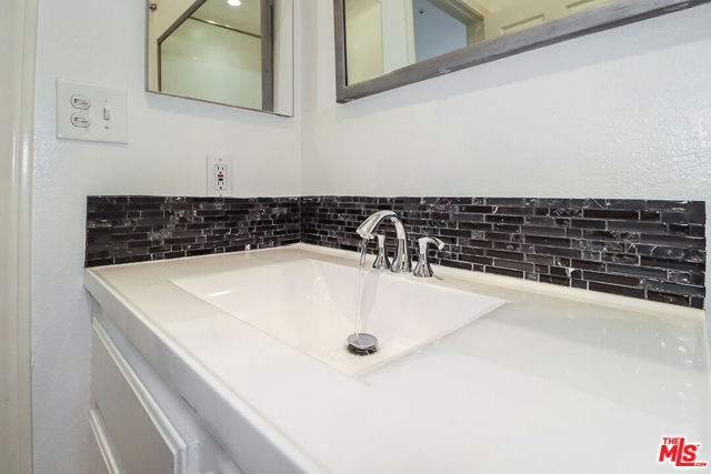 Drew Fenton | 11920 Goshen Avenue Los Angeles CA | MLS: 7426301 Drew Fenton | 11920 Goshen Avenue Los Angeles CA | MLS: 7426301