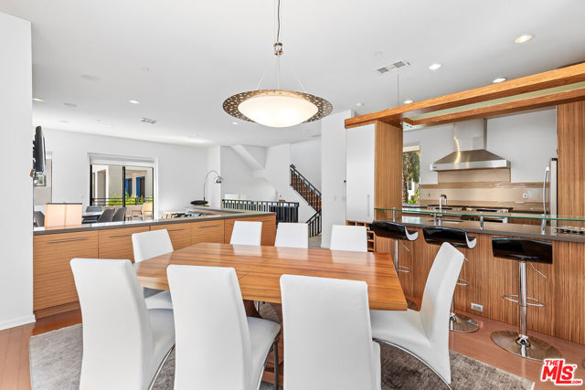 12936 Discovery, Los Angeles CA: https://media.crmls.org/mediaz/8047fb01-a01f-4719-ac31-8a2d035404bf.jpg