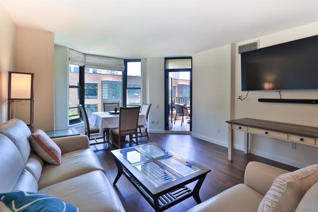 500 W Harbor Dr., San Diego CA: https://media.crmls.org/mediaz/8048f739-95f0-4d27-8dd6-ba039dbb9f02.jpg