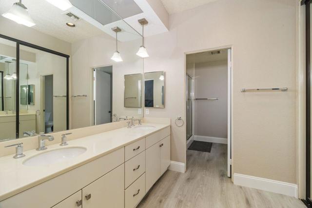 10321 Sunningdale Drive, Rancho Mirage CA: https://media.crmls.org/mediaz/8049528f-794c-477b-9b1d-4de822521c6e.jpg