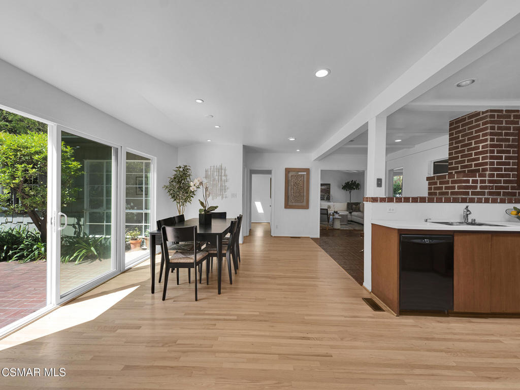 13606 Oak Canyon AvenueSherman Oaks img 43