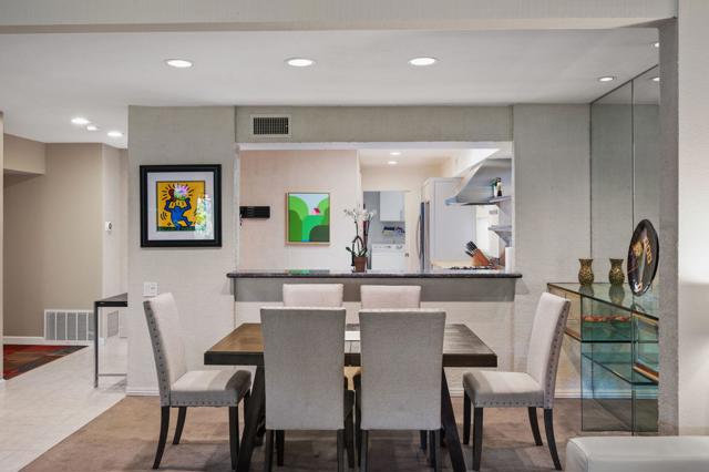 312 Forest Hills Drive, Rancho Mirage CA: https://media.crmls.org/mediaz/804ac925-ecad-40bc-b589-827c3e9f554b.jpg