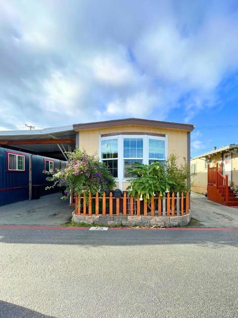 3499 E Bayshore Road, Redwood City CA: https://media.crmls.org/mediaz/804ad84c-8c4a-4293-a212-63c97c26c985.jpg