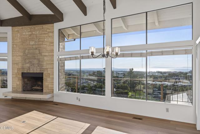 Detail Gallery Image 19 of 79 For 4149 Foothill Rd, Ventura,  CA 93003 - 4 Beds | 3 Baths