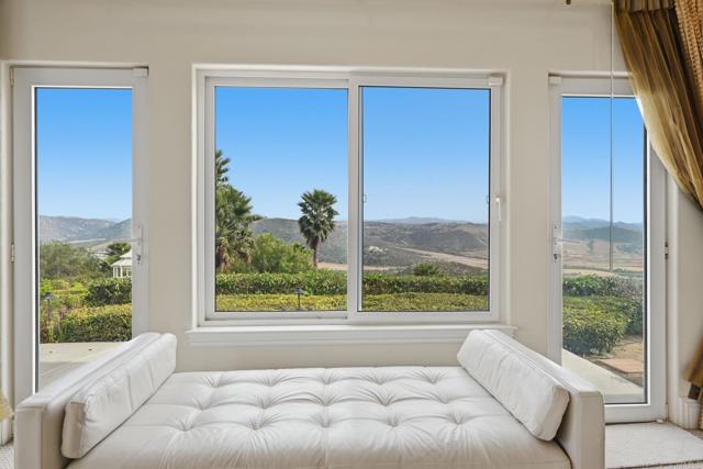 Detail Gallery Image 29 of 74 For 3611 Monserate Hill Ct, Fallbrook,  CA 92028 - 4 Beds | 4/1 Baths