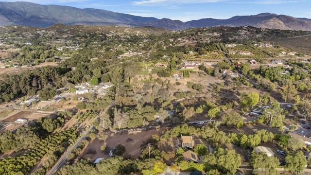 14931 Cool Valley Road, Valley Center CA: https://media.crmls.org/mediaz/804c2919-62f8-4bc1-afe4-ee172bab315d.jpg