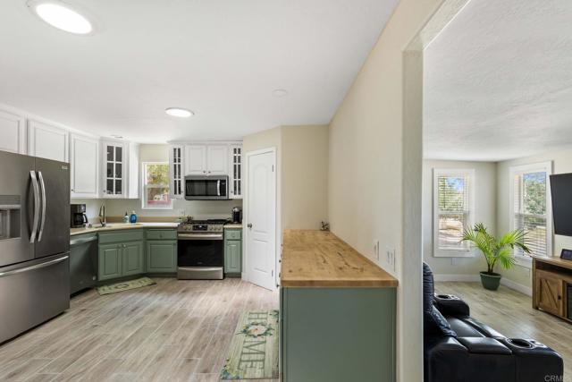30578 Chihuahua Valley Road, Warner Springs CA: https://media.crmls.org/mediaz/804d139a-a567-4da9-bc67-ea6139888aa3.jpg