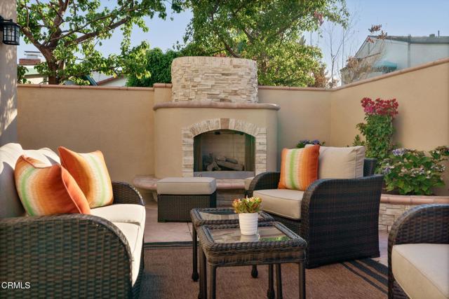 1257 Devon Lane, Ventura CA: https://media.crmls.org/mediaz/804dd2bd-8b65-49eb-850e-13904f5aef2a.jpg