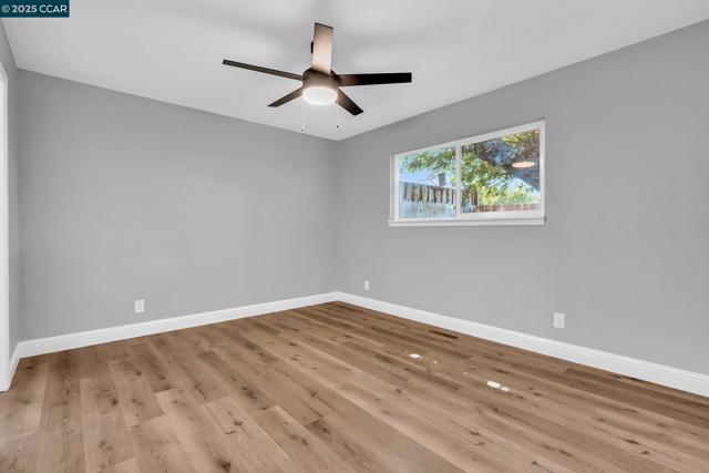 1330 Aster Dr, Antioch CA: https://media.crmls.org/mediaz/804e7e0a-3f94-442f-b2f7-3dc206647f4f.jpg