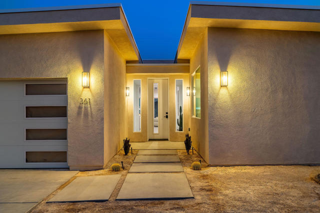 361 W Sunview Avenue, Palm Springs CA: https://media.crmls.org/mediaz/804e8acb-2e9a-402a-b514-df00de5f277b.jpg