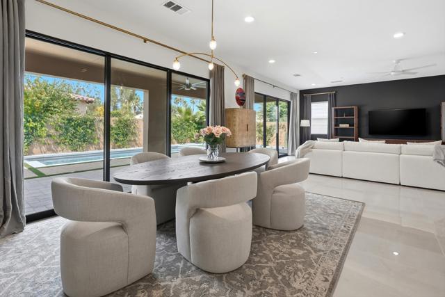 78420 Heritage Way, La Quinta CA: https://media.crmls.org/mediaz/804eca3e-eb47-4325-8b62-e5fd7645383e.jpg