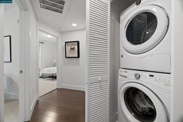 1000 Dewing Ave, Lafayette CA: https://media.crmls.org/mediaz/8050639c-71e1-4cd3-808e-fd0799b3038d.jpg