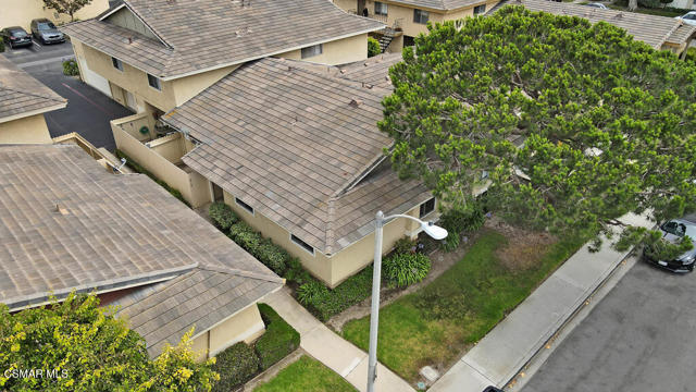 2718 Wendy Place, Port Hueneme CA: https://media.crmls.org/mediaz/80512ceb-a014-48c4-9907-cc0ebc40cb86.jpg