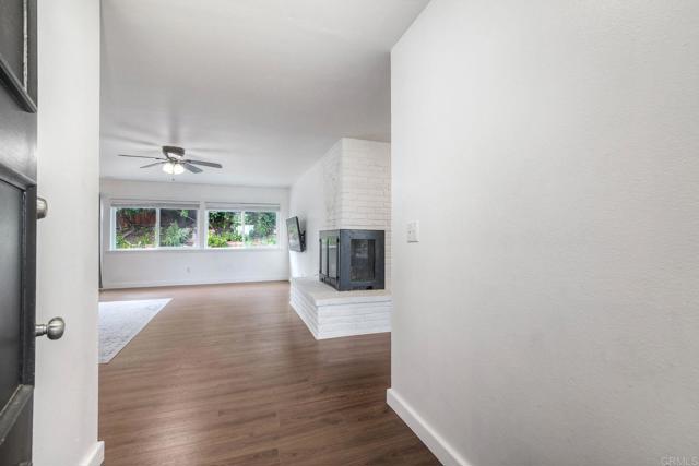 Detail Gallery Image 6 of 47 For 338 Rancho Vista Pl, Vista,  CA 92083 - 4 Beds | 2 Baths