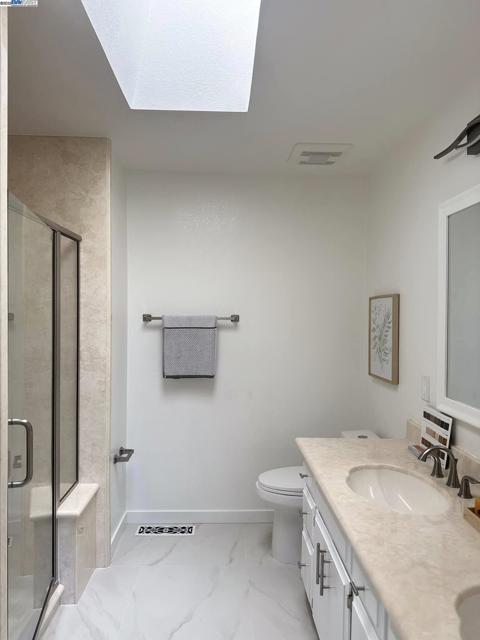4732 Mira Vista Drive, Castro Valley CA: https://media.crmls.org/mediaz/8052d06d-5d76-48dd-8b77-a88f785ad3f4.jpg