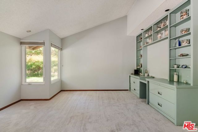 Drew Fenton | 17053 Palisades Circle Pacific Palisades CA | MLS: 7433748 Drew Fenton | 17053 Palisades Circle Pacific Palisades CA | MLS: 7433748