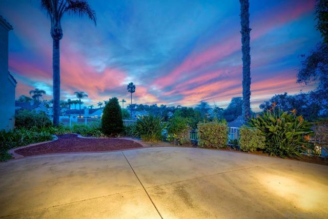 15638 Royal Crown Row, San Diego CA: https://media.crmls.org/mediaz/80536b2e-4d60-43f5-a13f-1b507cd9ccad.jpg