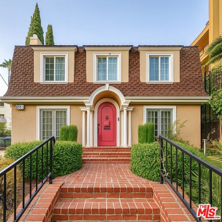 6551 Franklin Avenue