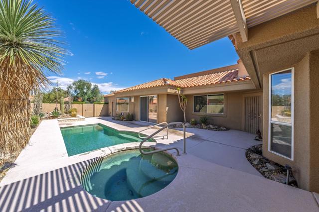 57 Pine Valley Drive, Rancho Mirage CA: https://media.crmls.org/mediaz/80541f0e-0d64-4c1a-bcfa-8c4f06a9b6ae.jpg