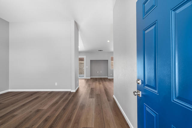 67618 Loma Vista Road, Desert Hot Springs CA: https://media.crmls.org/mediaz/80546201-0a5a-4a23-a988-9ce4b6305f21.jpg