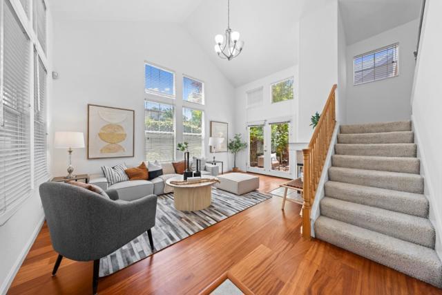 298 S Rengstorff Avenue, Mountain View CA: https://media.crmls.org/mediaz/8054f994-05a2-4f60-b51d-e290bb050f7b.jpg