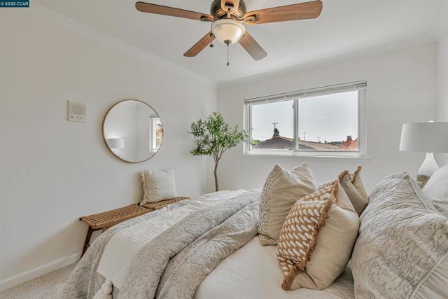 9597 Davona Dr, San Ramon CA: https://media.crmls.org/mediaz/80565d89-54b1-4543-a319-883ab7dae94f.jpg
