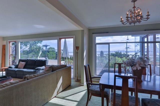 4980 Paradise Drive, Tiburon CA: https://media.crmls.org/mediaz/80569909-762f-4124-9d6e-34530d28867b.jpg