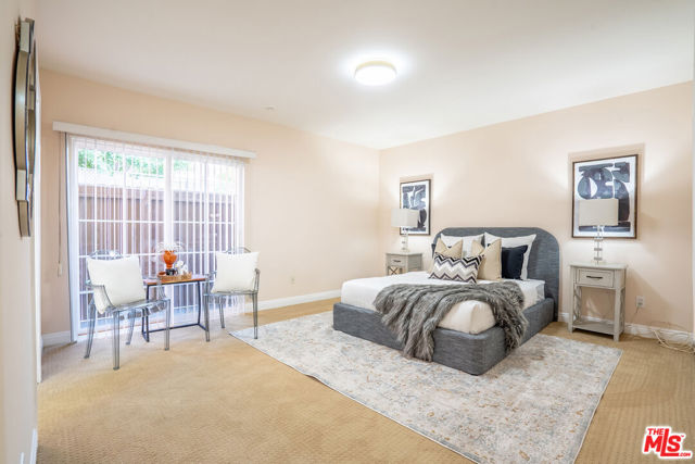 616 S Wilton Place, Los Angeles CA: https://media.crmls.org/mediaz/80569fa2-c5bc-46fb-a449-38557e8de797.jpg