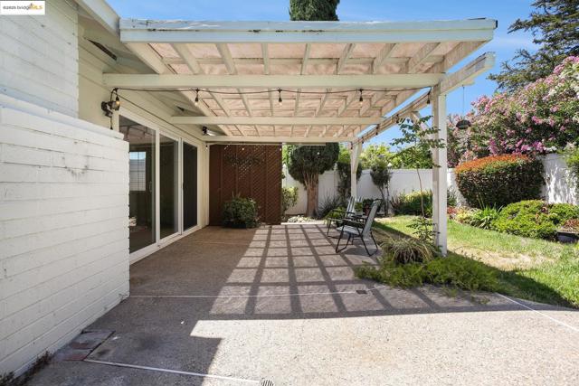 3031 Barmouth Dr, Antioch CA: https://media.crmls.org/mediaz/8056a1bb-ec40-430a-93c1-4b59d3b3ecb1.jpg